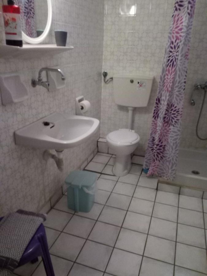 Agnes Rooms Kini Luaran gambar